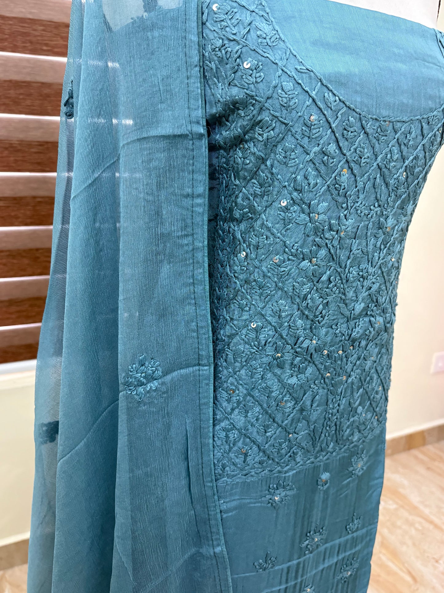 Lucknowi set