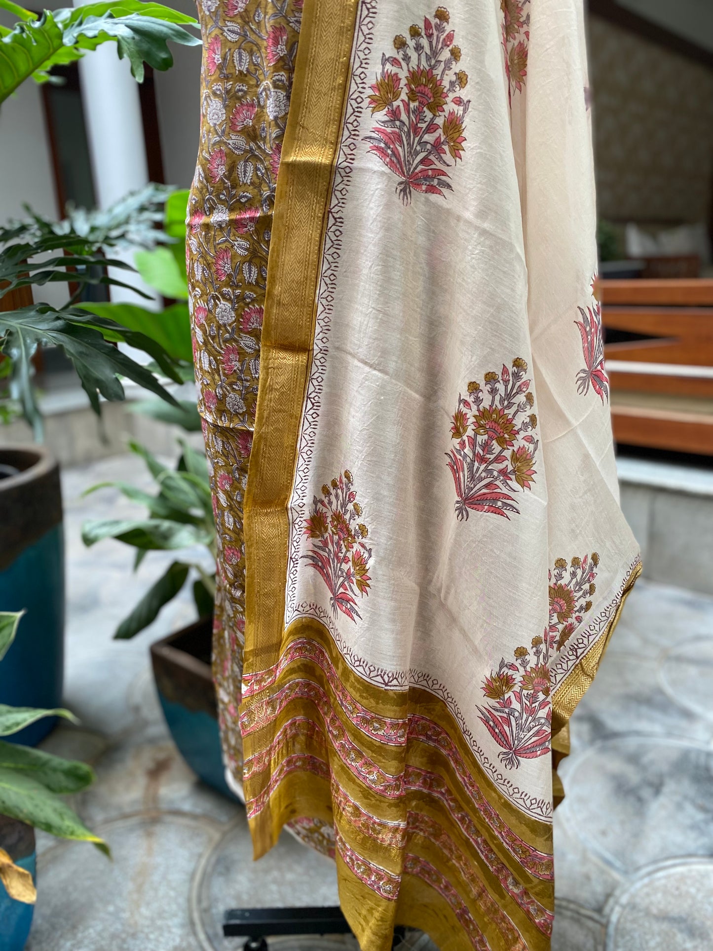 PA-A-125 Maheshwari silk