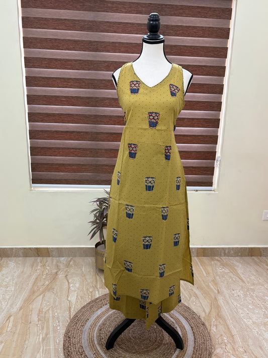 Chai (yellow)