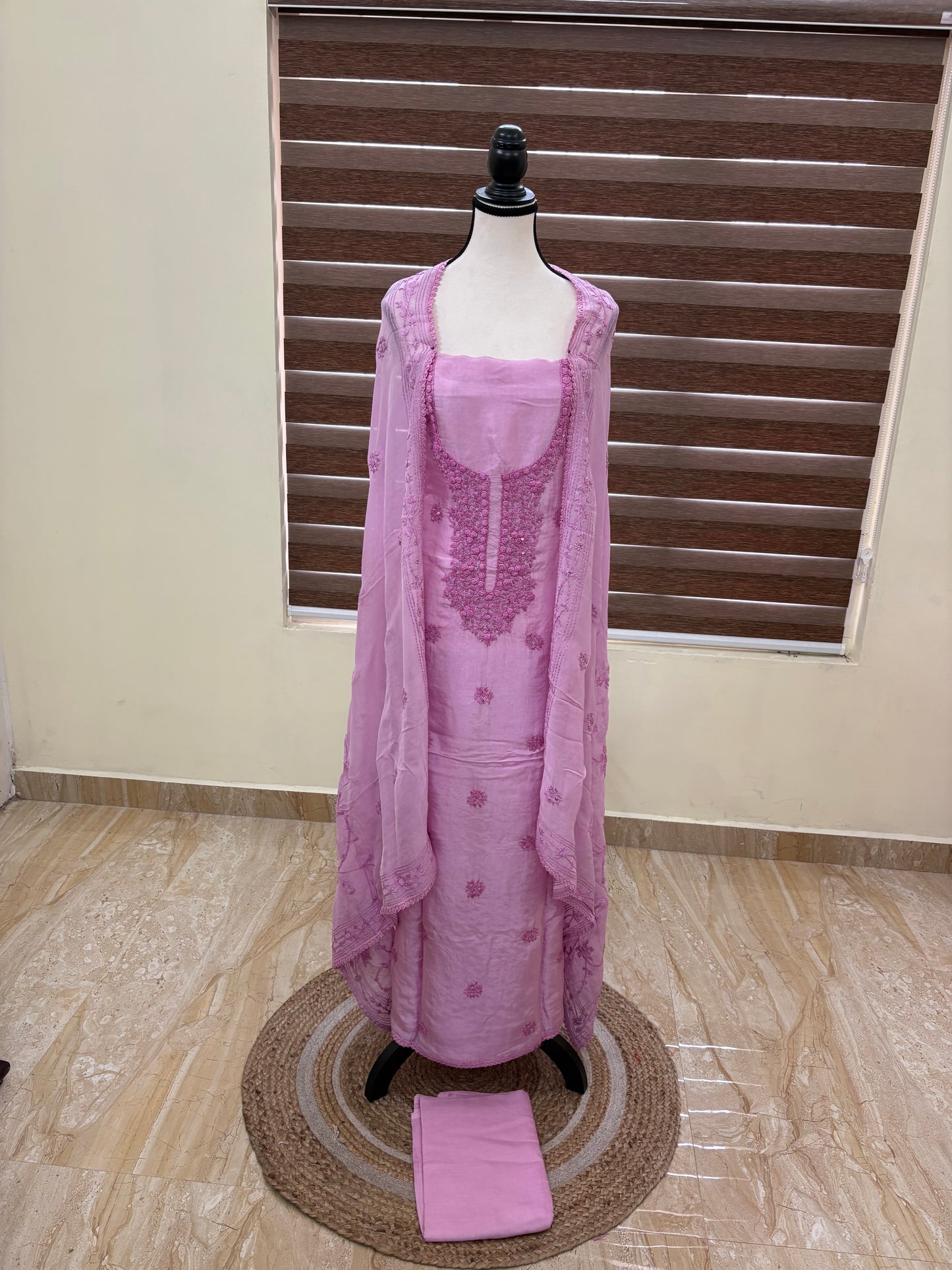 Lucknowi set