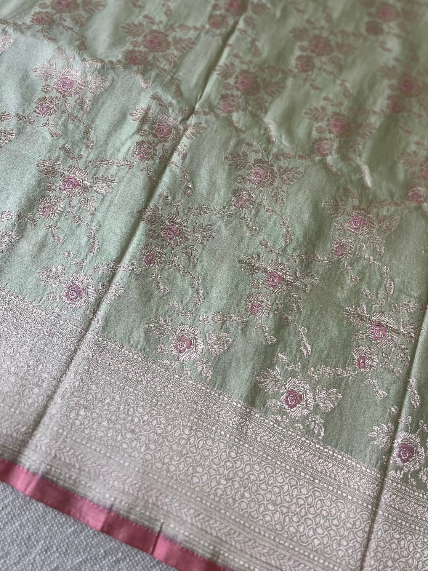 Banarasi Kathan saree