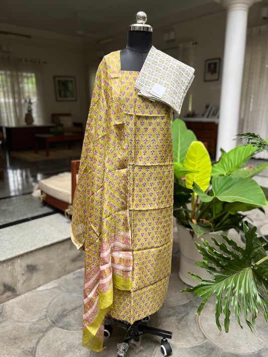 PA-A-125 Maheswari silk