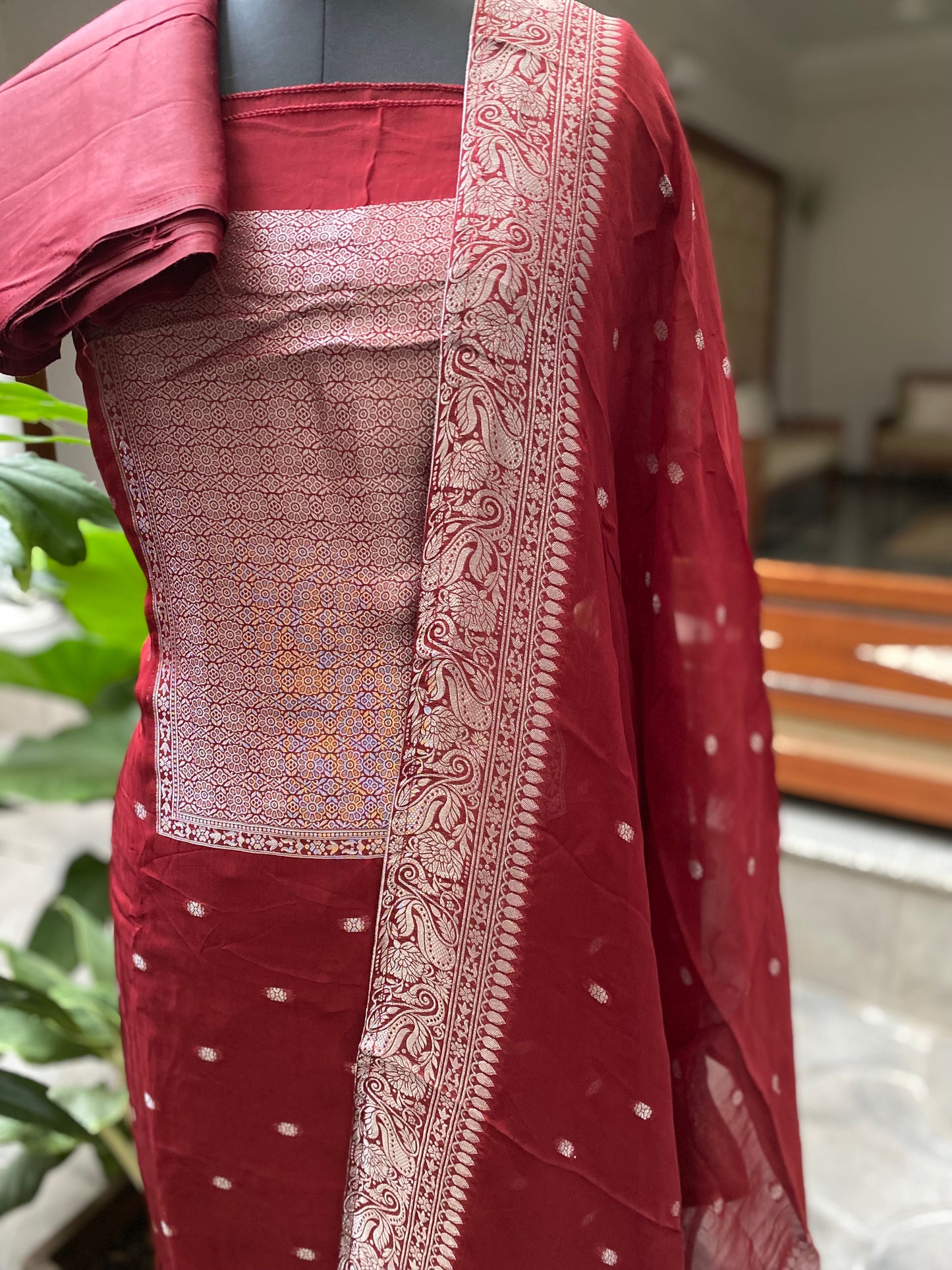 PA-D-131 Organza Banarasi