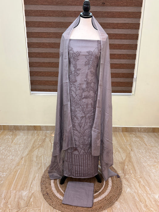 Lucknowi set