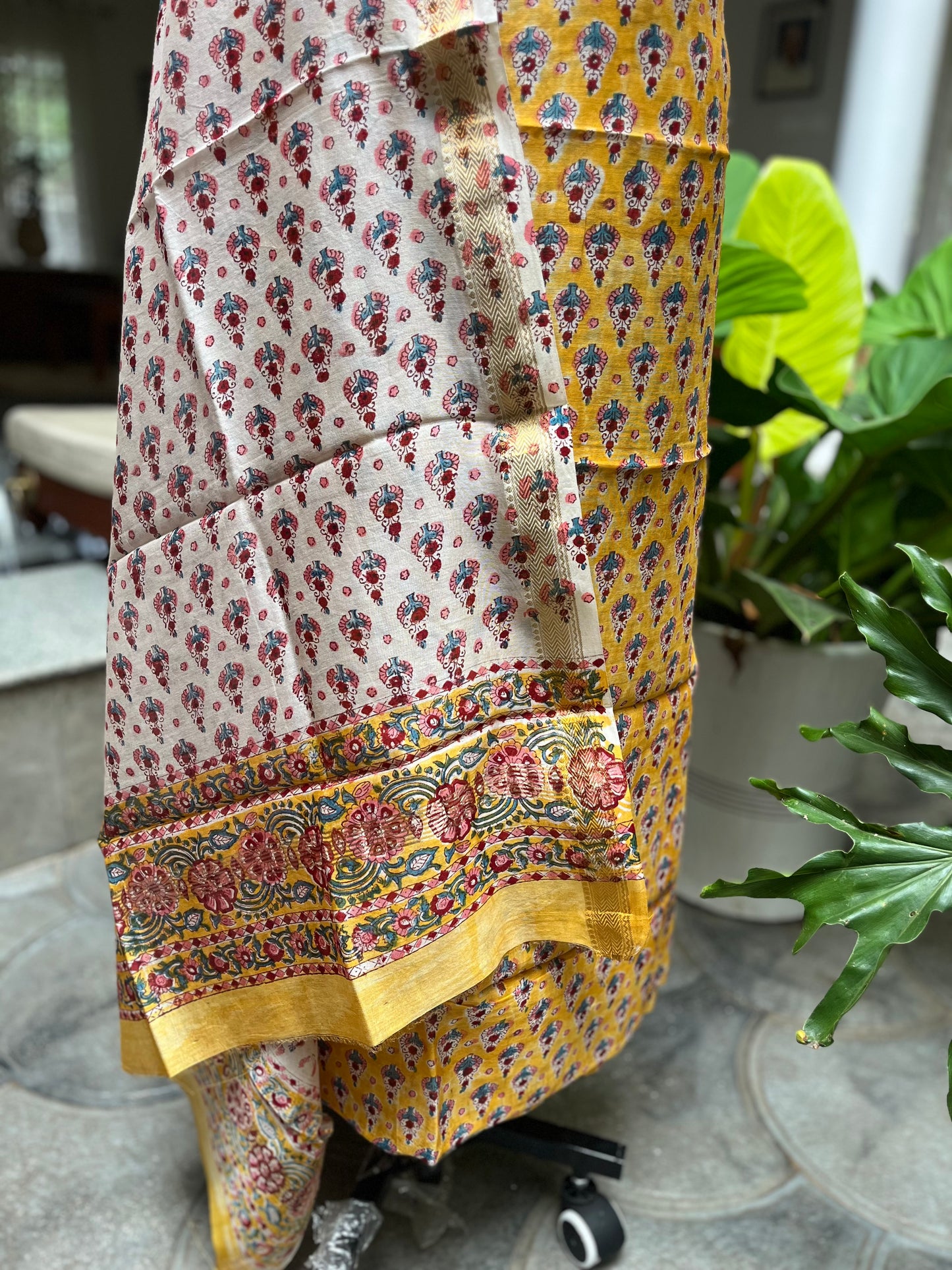 PA-A-125 Maheswari silk