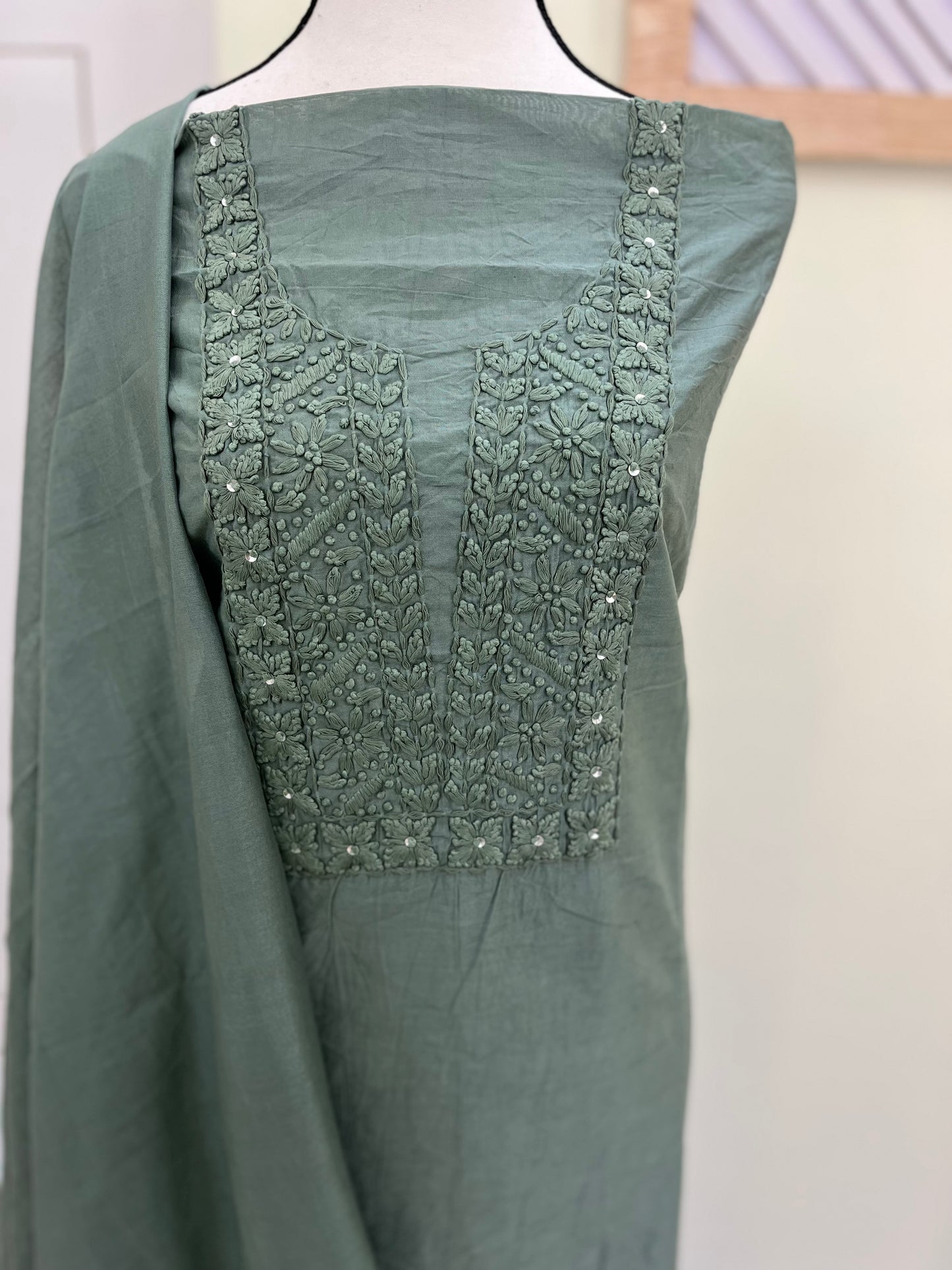 Semi chanderi chikenkaari salwar set